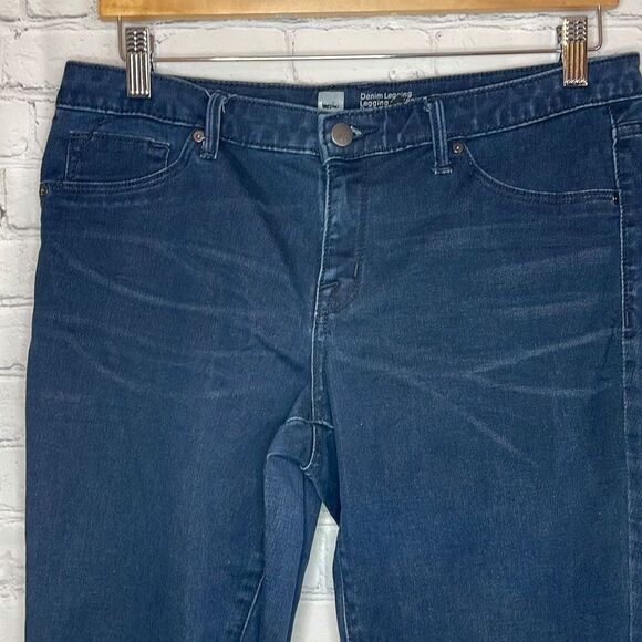 Mossimo Women’s Dark Wash Denim Legging size 10 - Picture 2 of 5